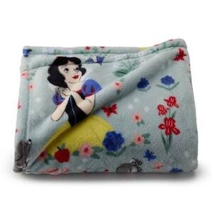 The Big One Disney Snow White Fleece Blanket